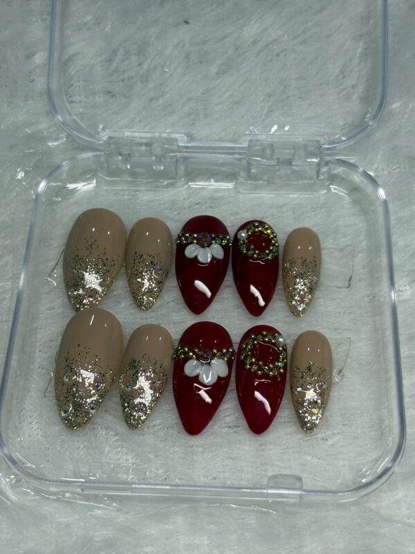 Ruby Wreath - Festive Red & Gold Glitter Press-On Nails