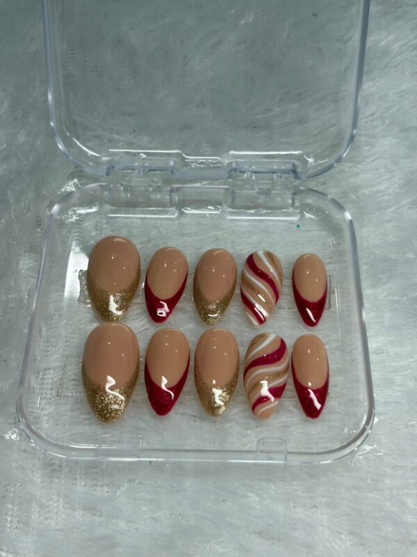 Caramel Swirl - Modern Red & Gold Press-On Nails