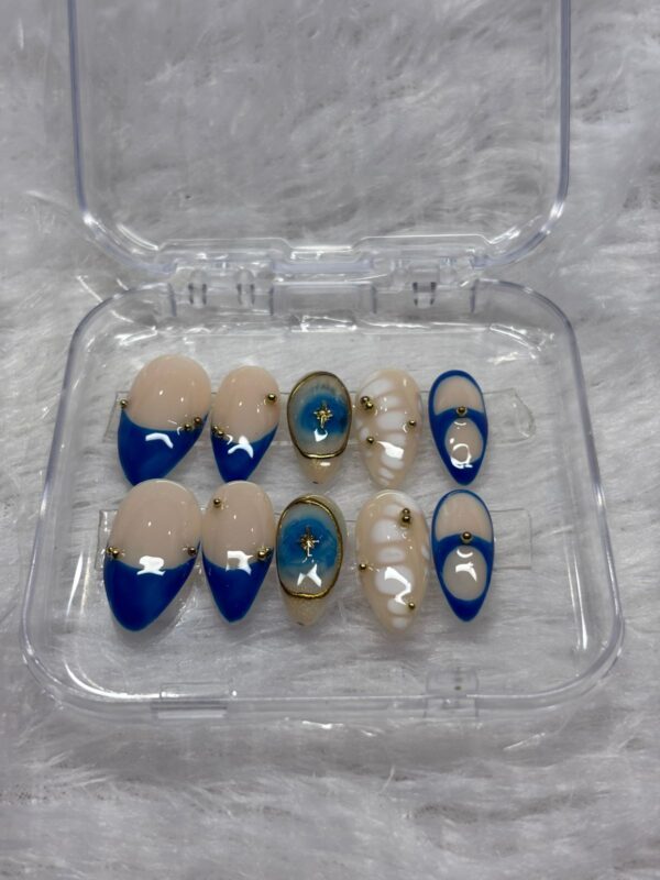 Aegean Evil Eye - Blue & Gold Press-On Nails