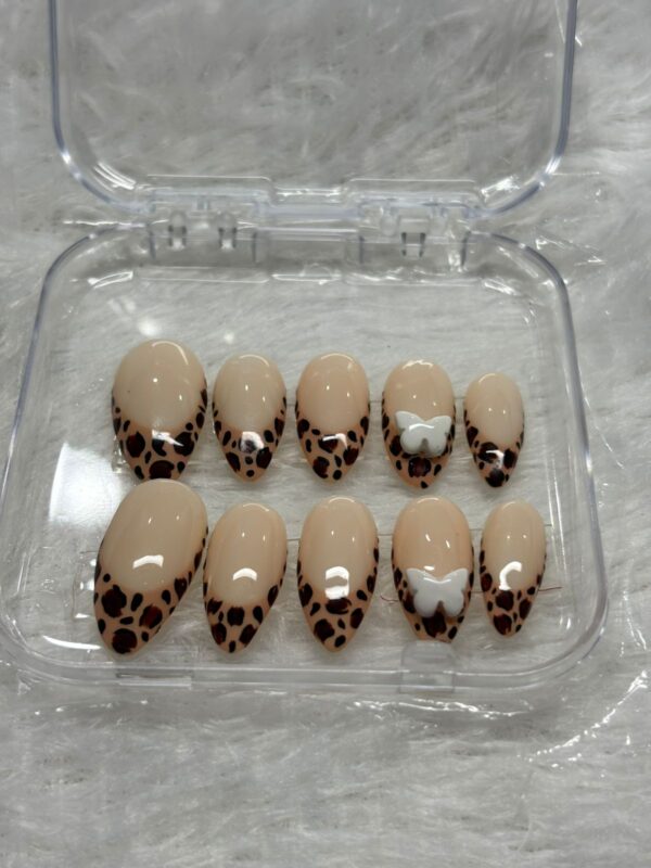 Wild Side - Leopard Print & 3D Bow Press-On Nails